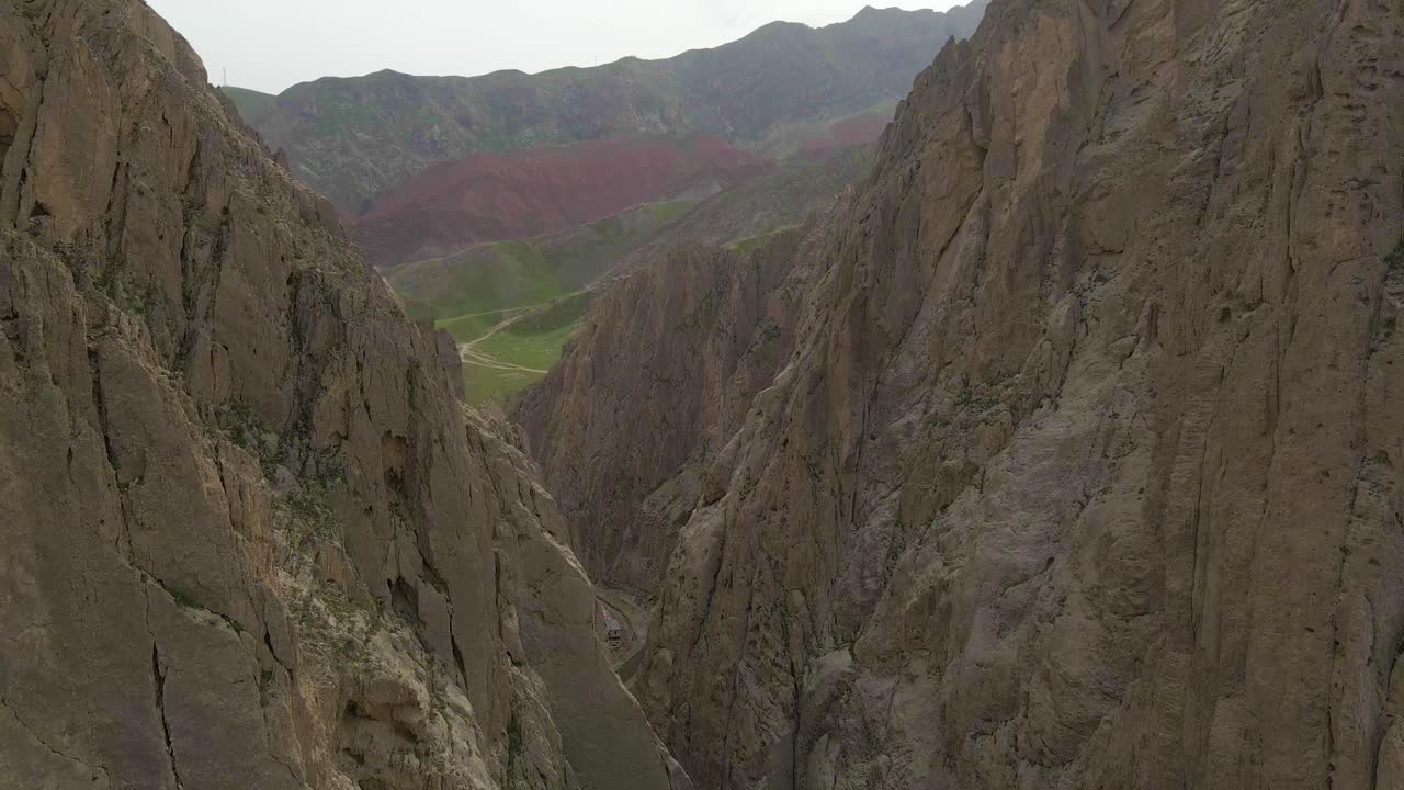 Drone footage from The Kabul Mazir way located in a mountainous desert area of Afghanistan. March 21, ?2021