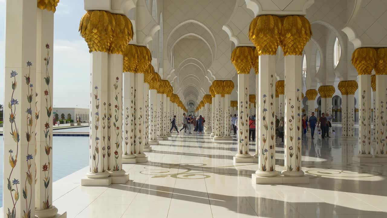 abu dhabi giorno soleggiato sala della moschea sheikh zayed panorama 4k emirati arabi uniti