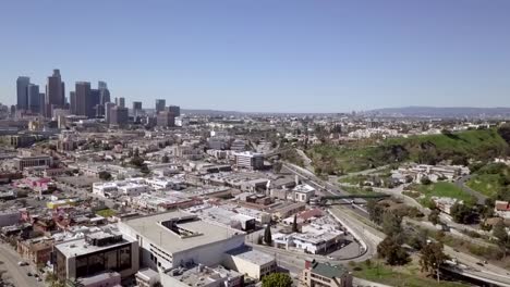 Vista-Aérea-De-Los-Angeles-Pan-De-Derecha-A-Izquierda