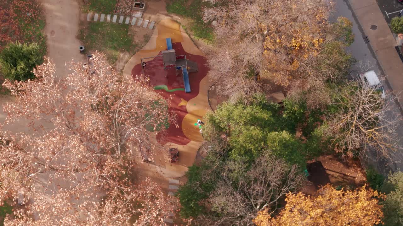 parc du chateau cambacarès의 놀이터, 세인트 드레제지