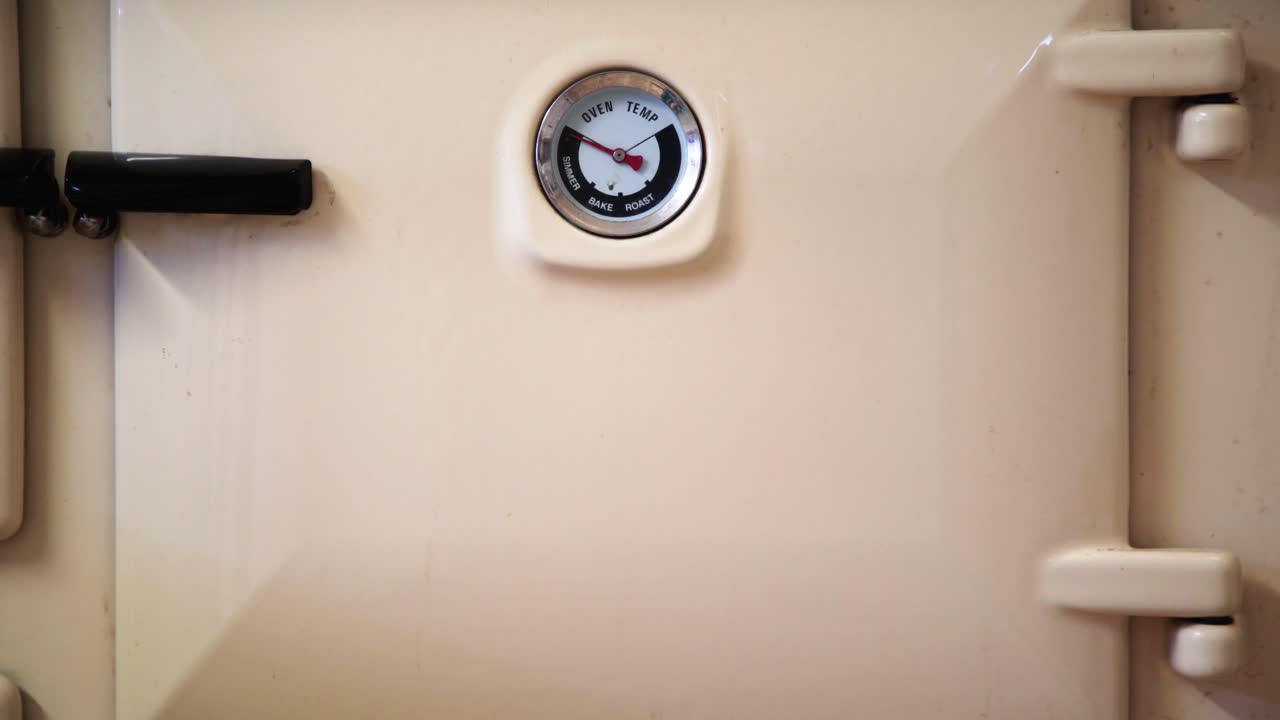 온도 게이지 4k가 있는 레이번 빈티지 오븐 도어