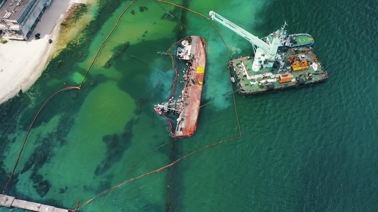 rescate de buques dañados y respuesta a derrames de petróleo