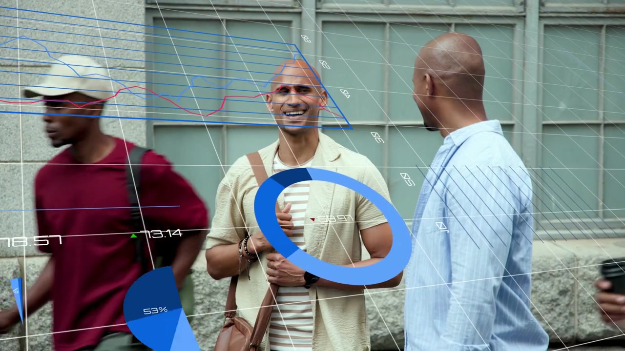 To mænd står på gaden og diskuterer forretning, mens en telefonberøring udløser animerede diagrammer over scenen