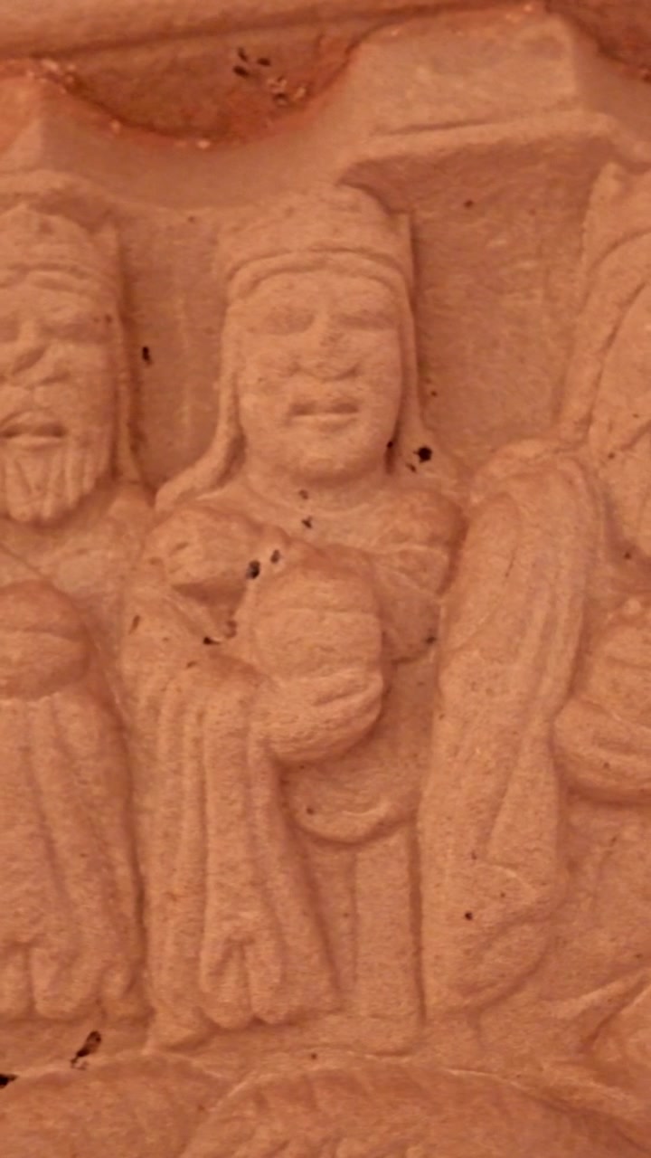 Soria, Spagna, 22 marzo 2026. Capitello Romanico Raffigurante i Re Magi a San Juan de Duero.