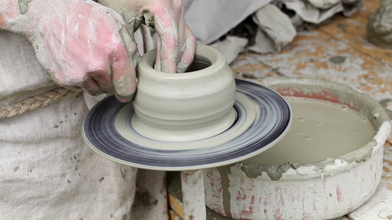 부분 iv - 도자기의 손