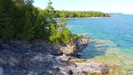 Cinematic-aerial-view-of-Georgian-Bay-shoreline