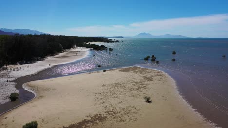 cairns - oak beach coastal flight