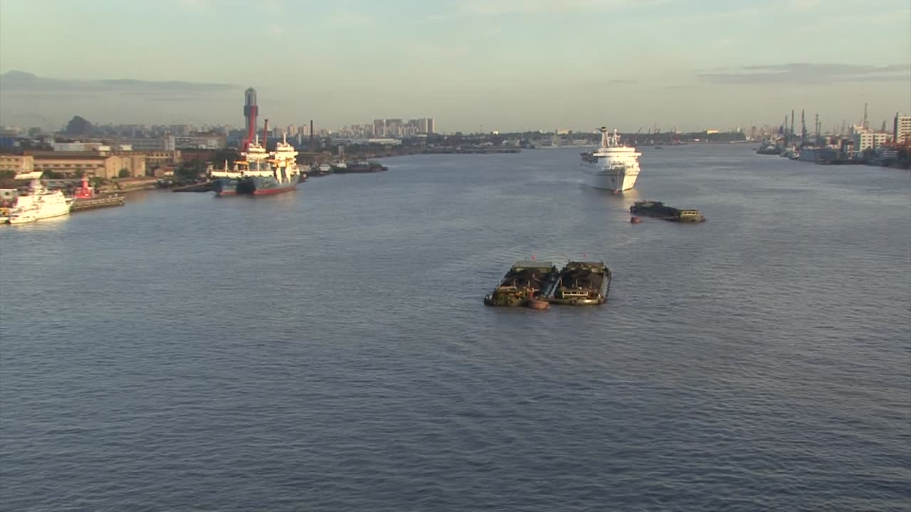 navegar en el puerto de shanghai, china