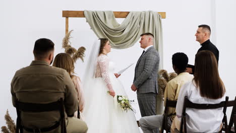 couple at the altar