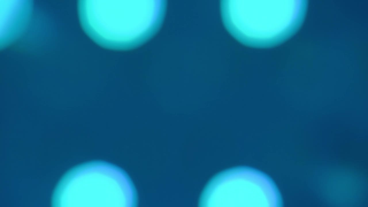 close up de las bombillas de panel de luz rgb que parpadean