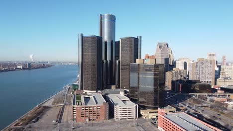 detroit and its river from windsor ontario