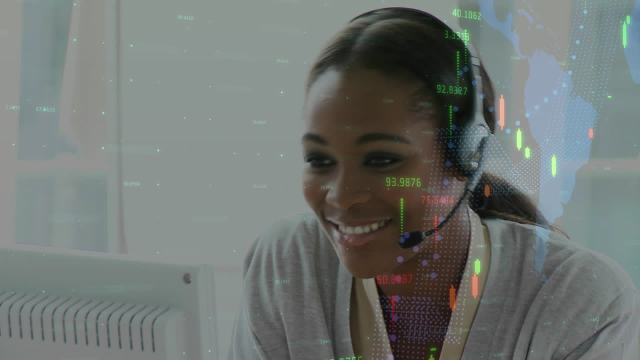 Animazione di statistiche ed elaborazione dati su donna d'affari con auricolare
