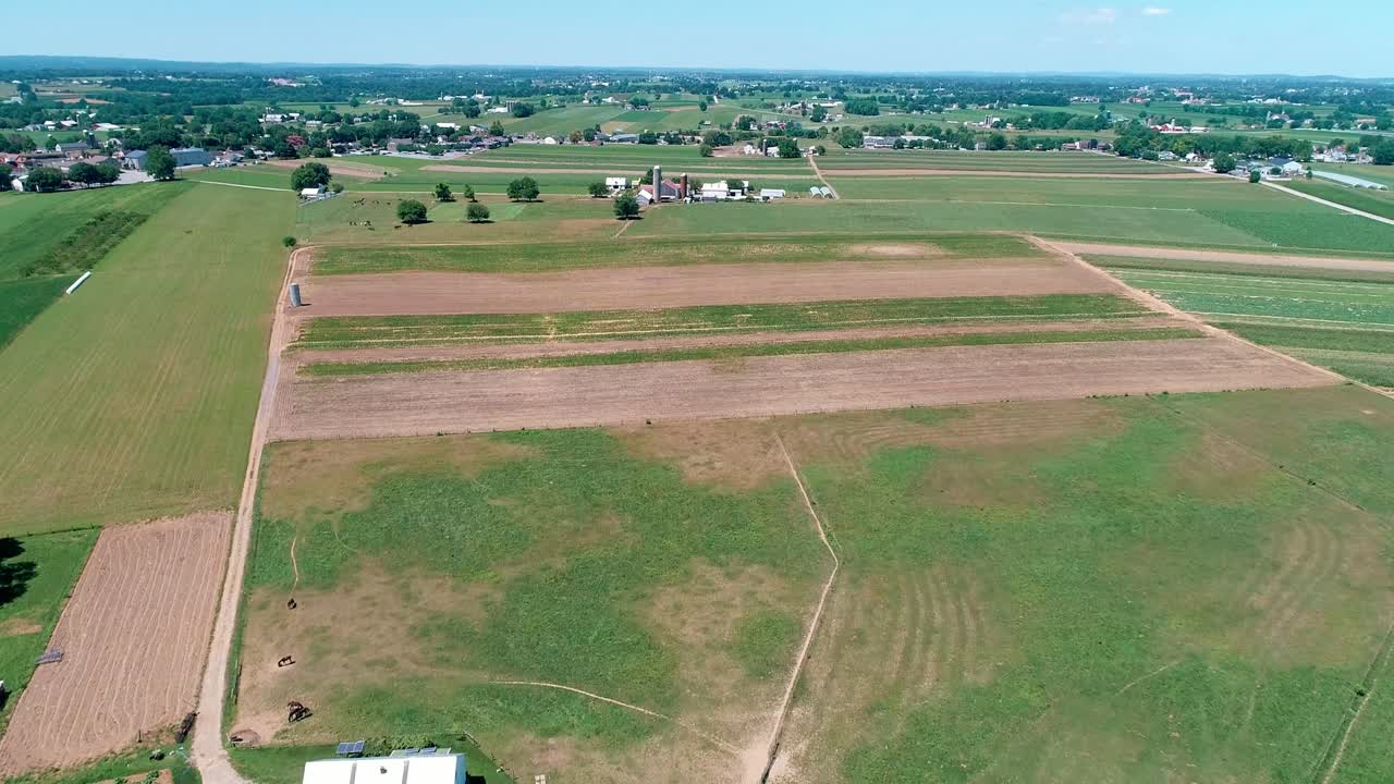 campo amish y tierras de cultivo vistas por drones