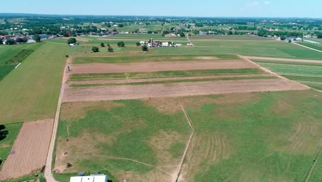 Campiña-Amish-Y-Tierras-De-Cultivo-Vistas-Por-Drones