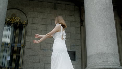 ballet dancer in a white dress