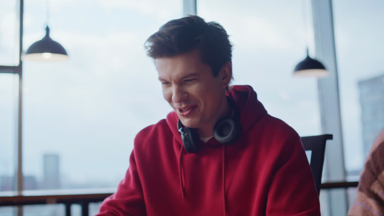 함께 일하는 사람들