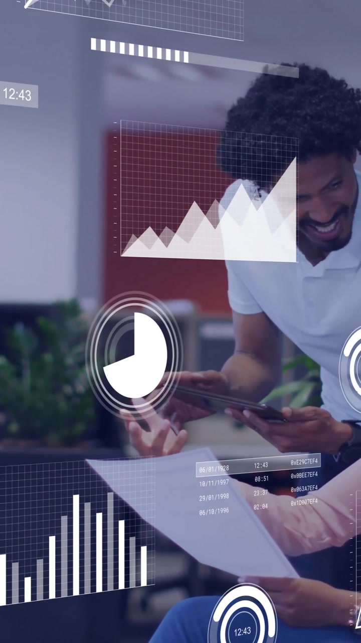 Animation du traitement de données par divers professionnels en entreprise