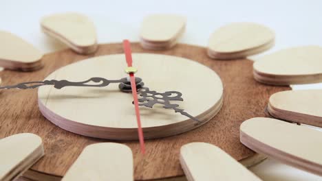 Wooden-Plywood-Wall-Clock-1