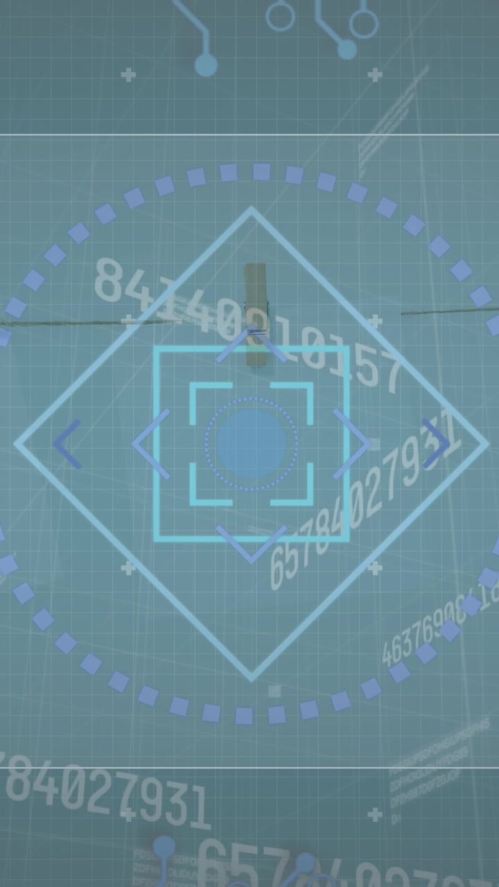 Animazione di interfaccia digitale e socket di elaborazione su sfondo grigio