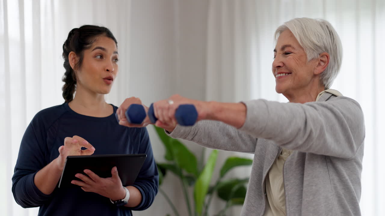 시니어 여성 물리치료