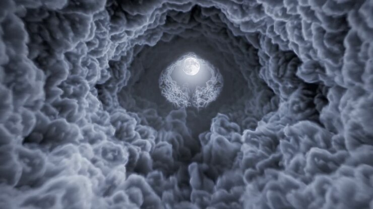 Nuvole illuminate dalla luna
