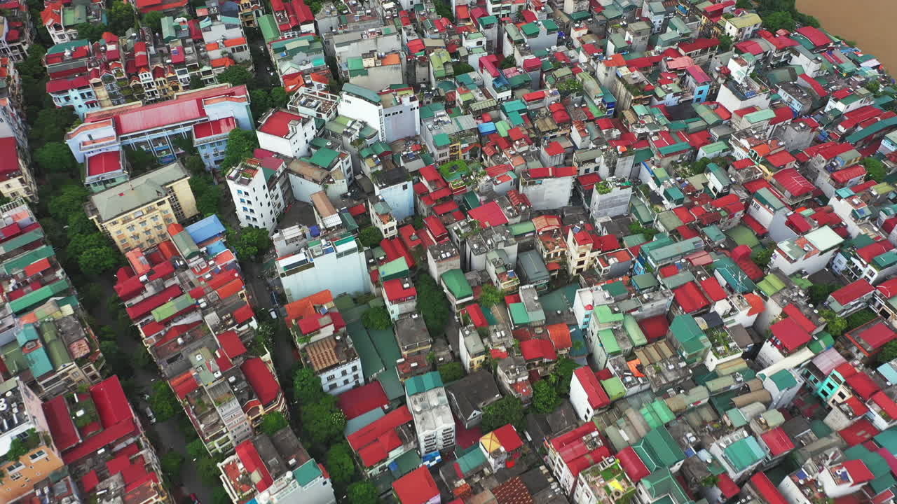 인구 과잉에는 여러 가지 원인이 있습니다.