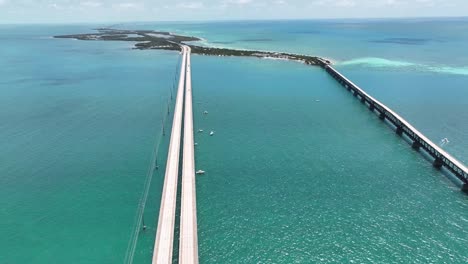 Luftaufnahme-Der-Seven-Mile-Bridges-Der-Florida-Keys