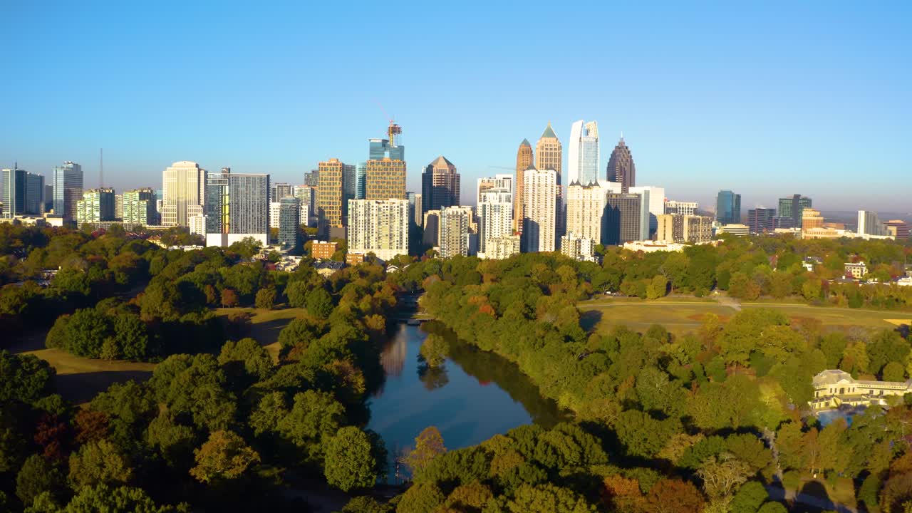 Rotating around Piedmont Park and downtown Atlanta during sunrise and Fall colors