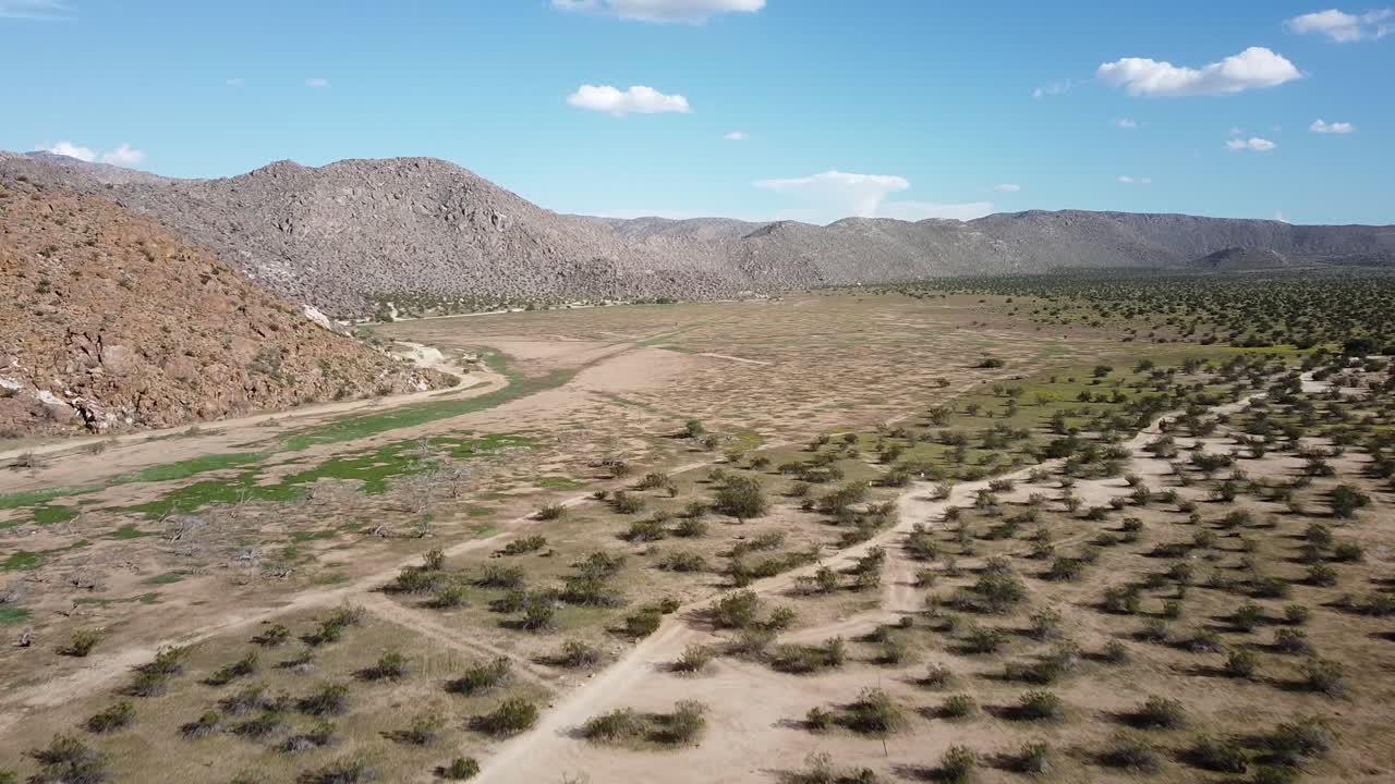 vista aérea del paisaje desierto nativo americano en el valle de blair