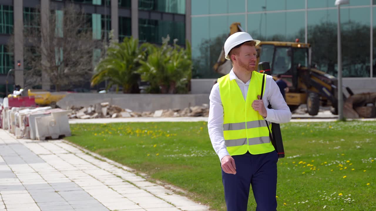 trabajador de la construcción en un sitio de construcción