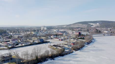 Die-Norwegische-Stadt-Skarnes-Im-Winter