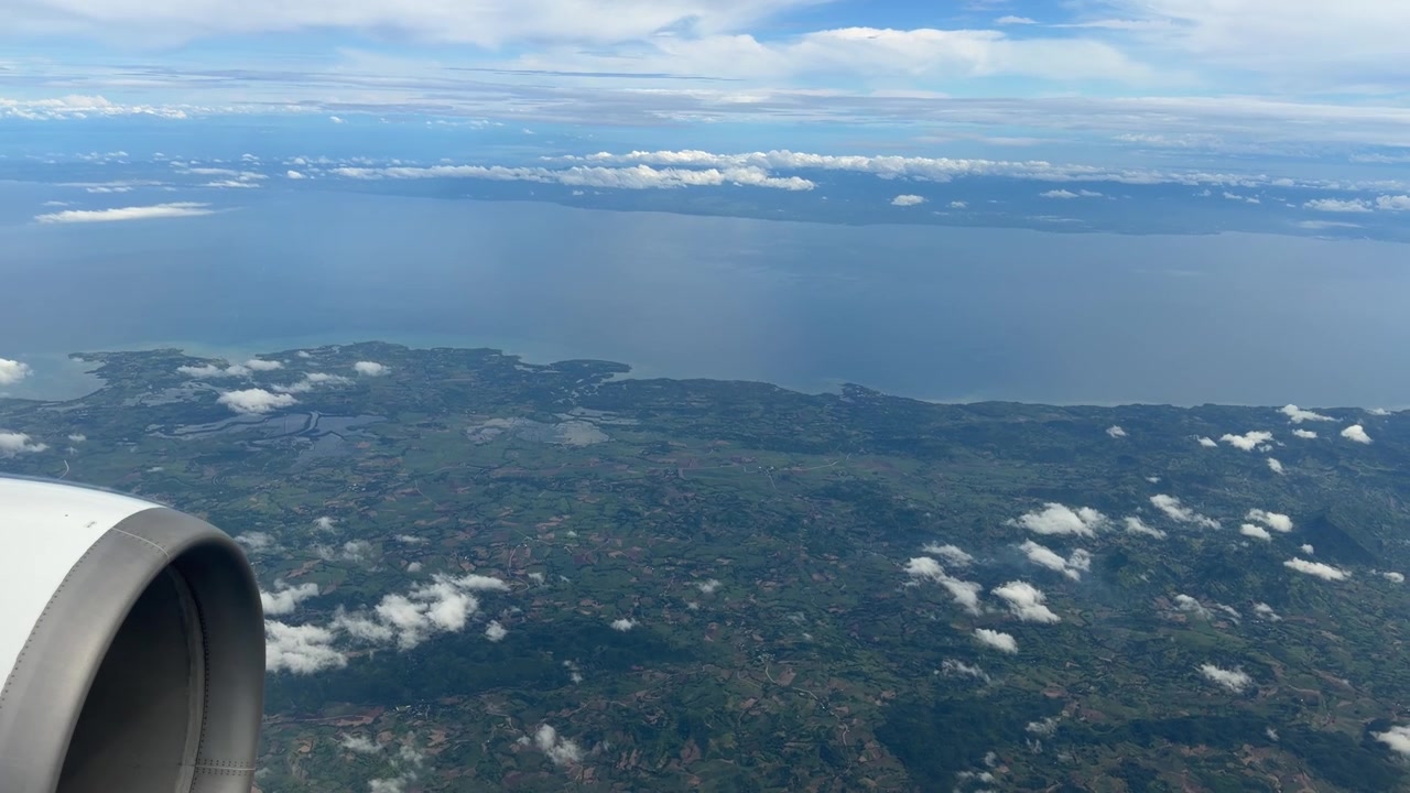 Flyrejse fra Manila til Boracay, udsigt fra flyvindue, POV, Filippinerne, Sydøstasien rejse