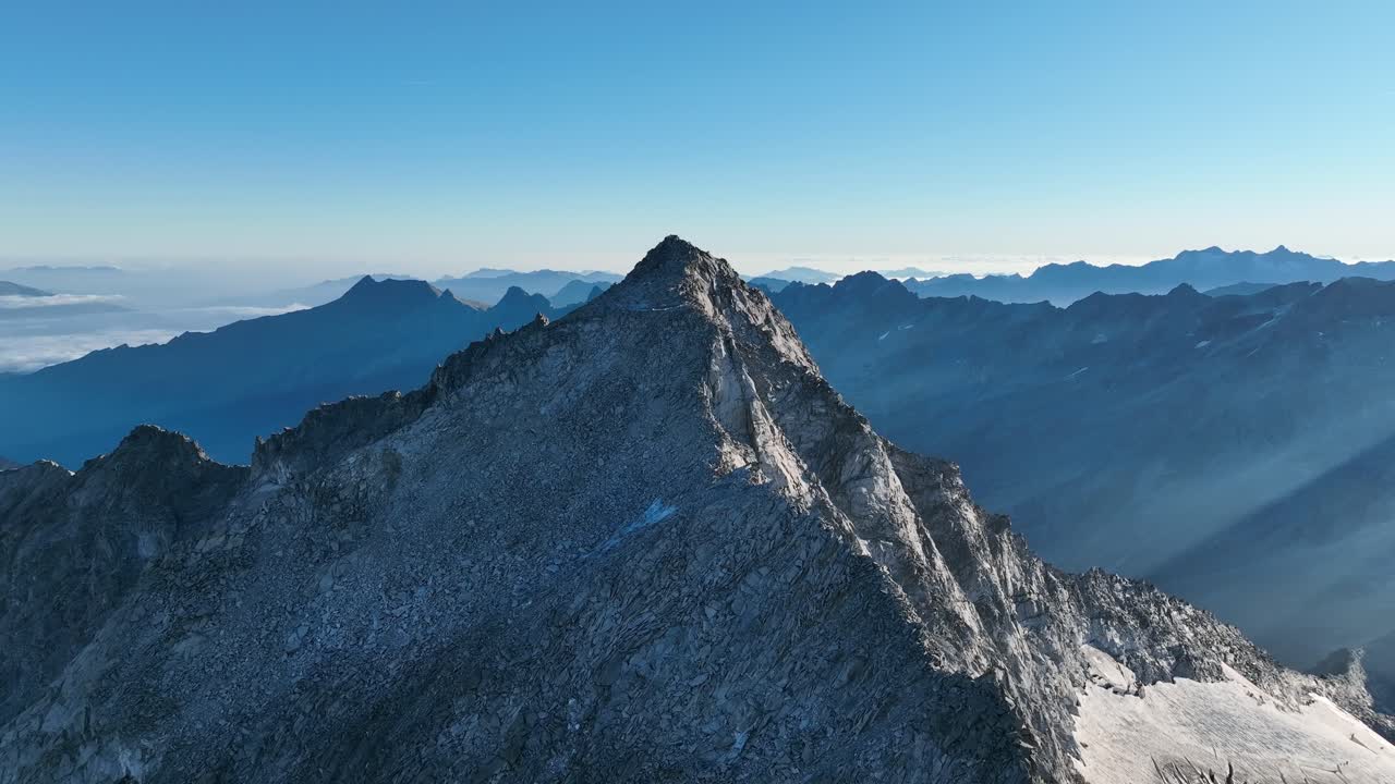 Cima rocciosa nelle Alpi austriache.