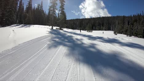 Snowboarding-and-Skiing-in-Colorado