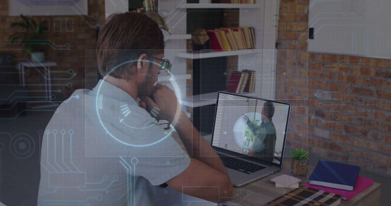 Animazione di elaborazione dati su insegnante maschio caucasico che fa una videochiamata sul laptop