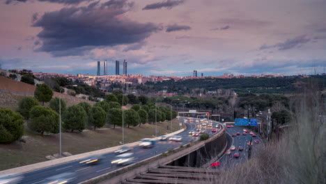 Timelapse-of-Sunrise-in-Madrid,-Spain