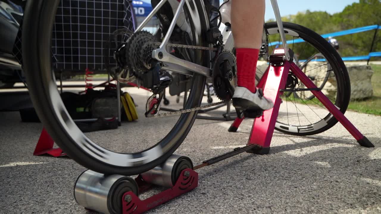 자전거 타는 자전거는 120 fps 사이클을 사용합니다.