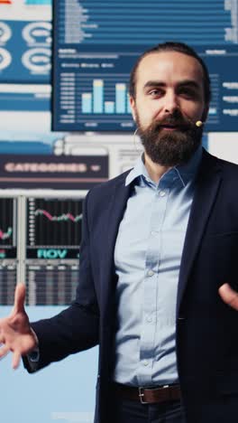 vertical video visionary business ceo speaking at international convention for finance