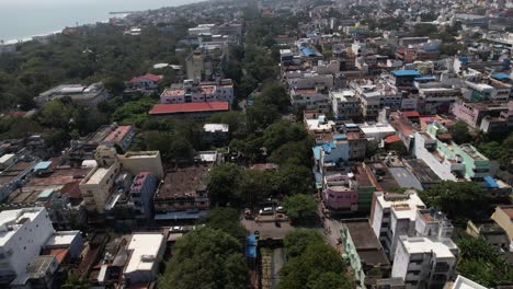 Una-De-Las-Antiguas-Colonias-Francesas,-La-Ciudad-De-Pondycherry,-Fue-Objeto-De-Una-Filmación-De-Video-Aérea-Temprano-En-La-Mañana.