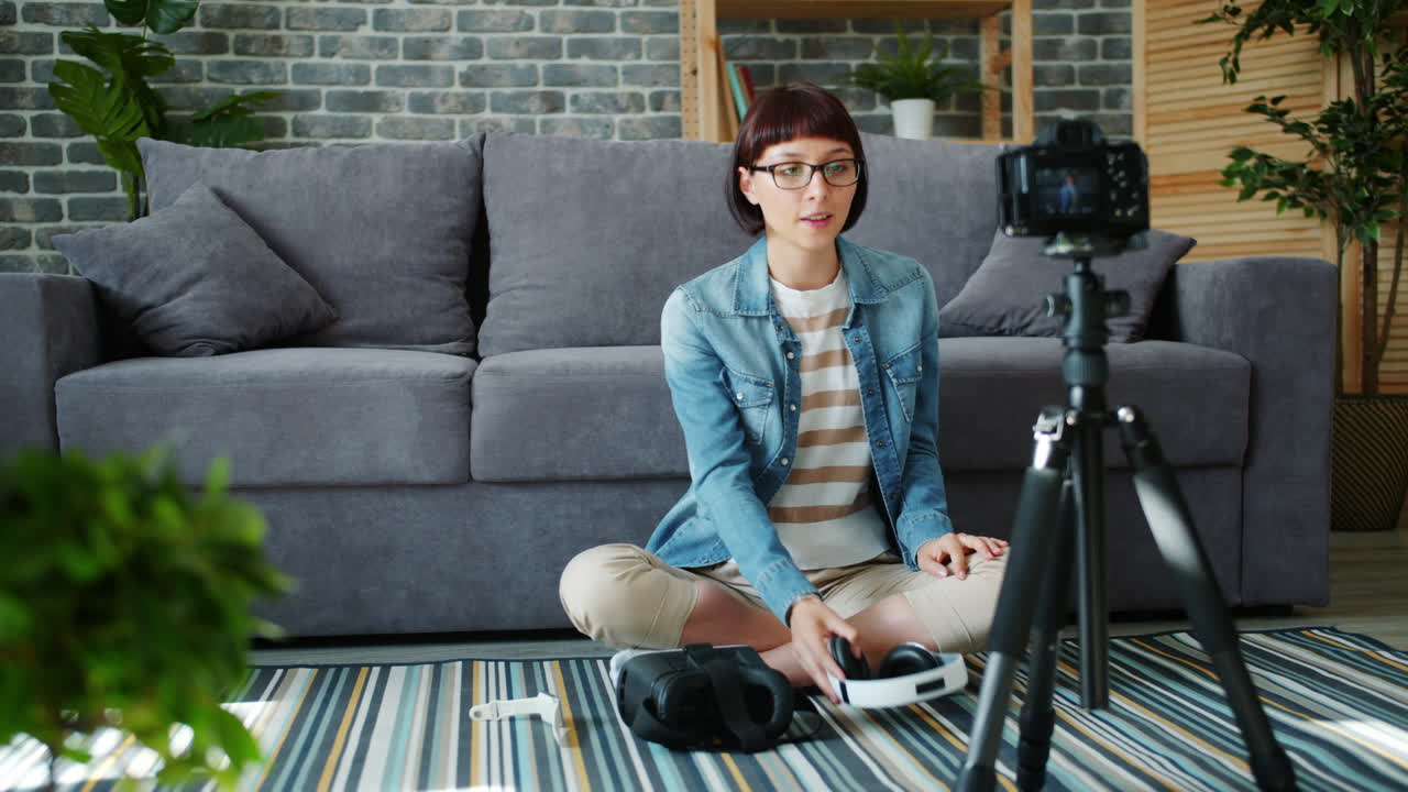 Unboxing VR Headset and Headphones Review by a Woman