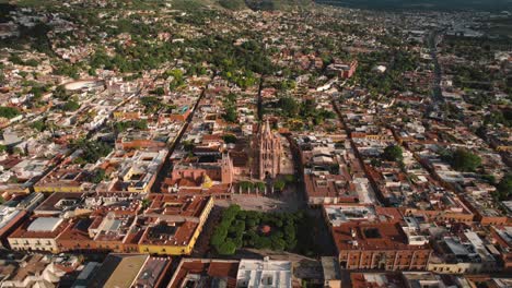 Downtown-san-miguel-de-allende,-shot-with-drone