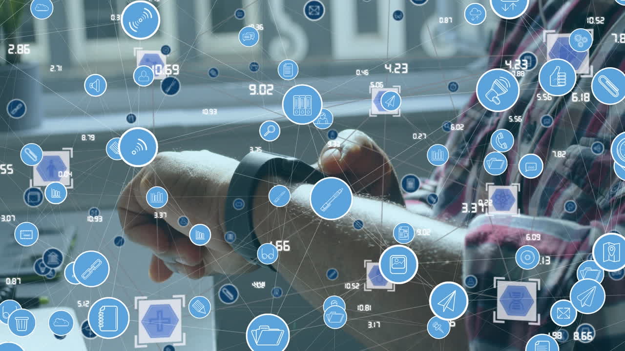 Animazione di icone e rete di connessioni su uomo caucasico che usa uno smartwatch