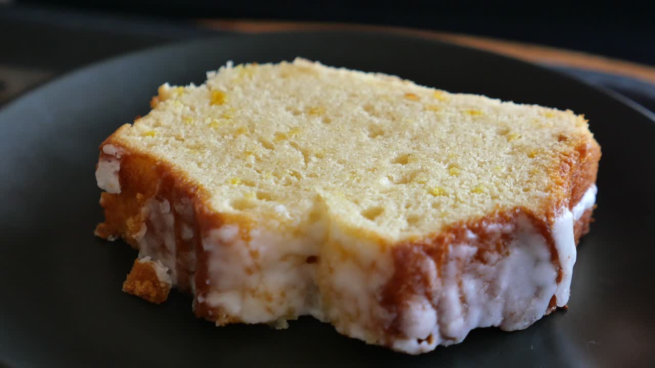 Lemon Cake Slice
