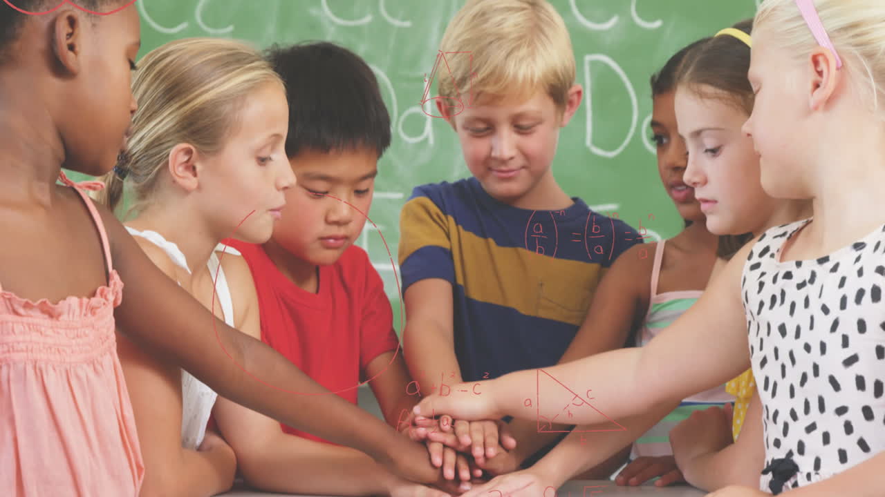 animación de fórmulas matemáticas sobre diversos alumnos en la escuela