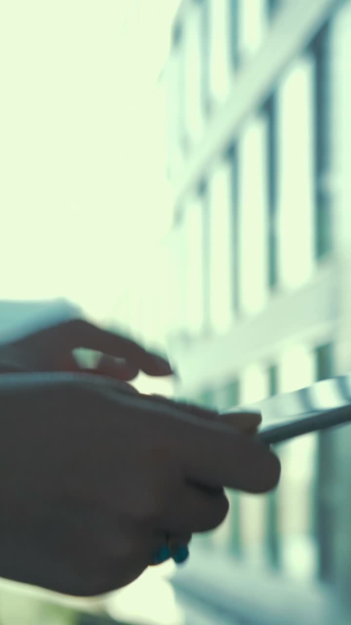 Hands using a tablet