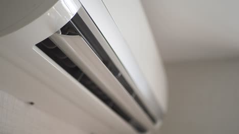 white wall-mounted air conditioner