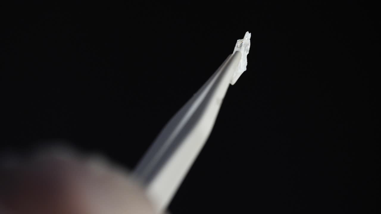 질에 넣은 색 물질 플