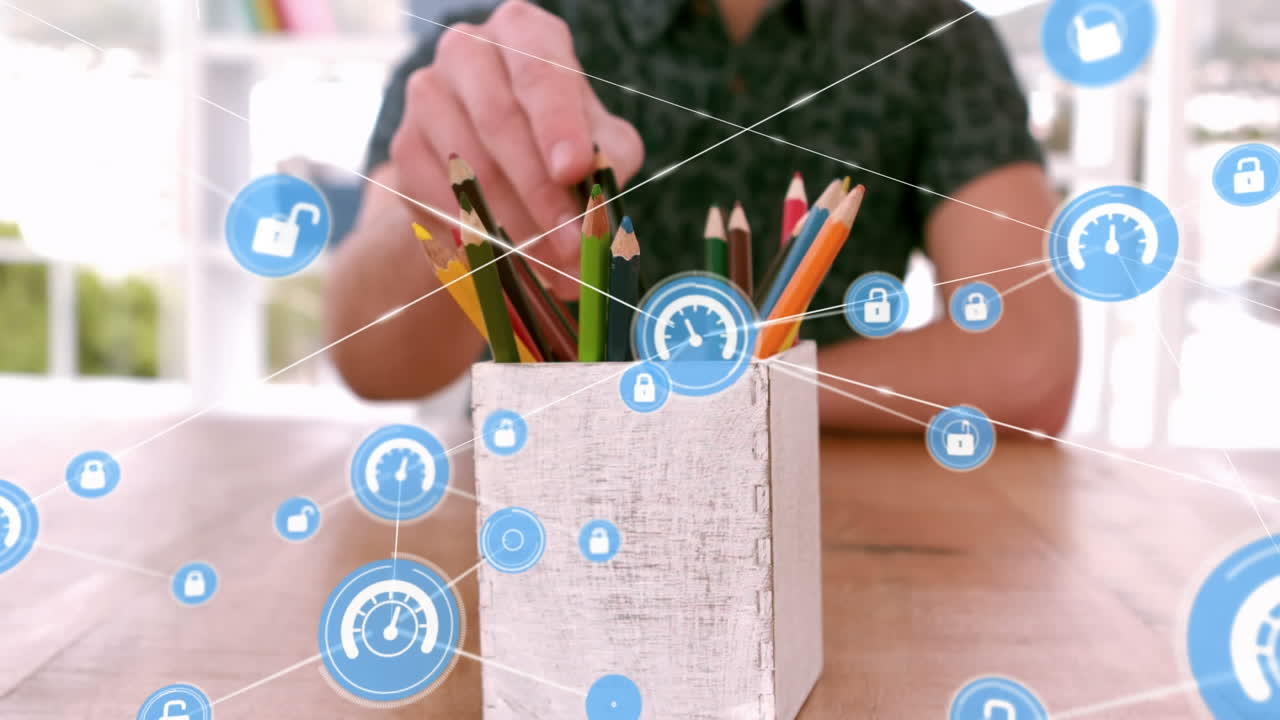 animación de iconos conectados sobre diversos compañeros de trabajo recogiendo lápices de color