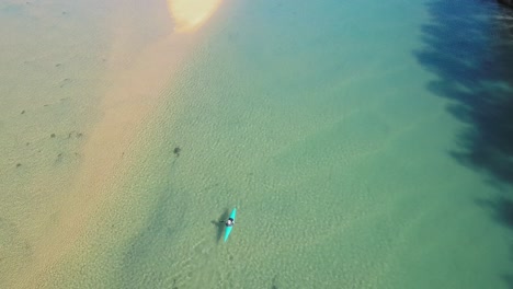 Canoeist-paddles-on-Corindi-River-in-Australia