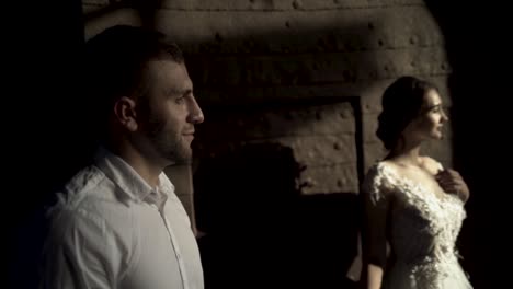 wedding couple portrait in a historic setting